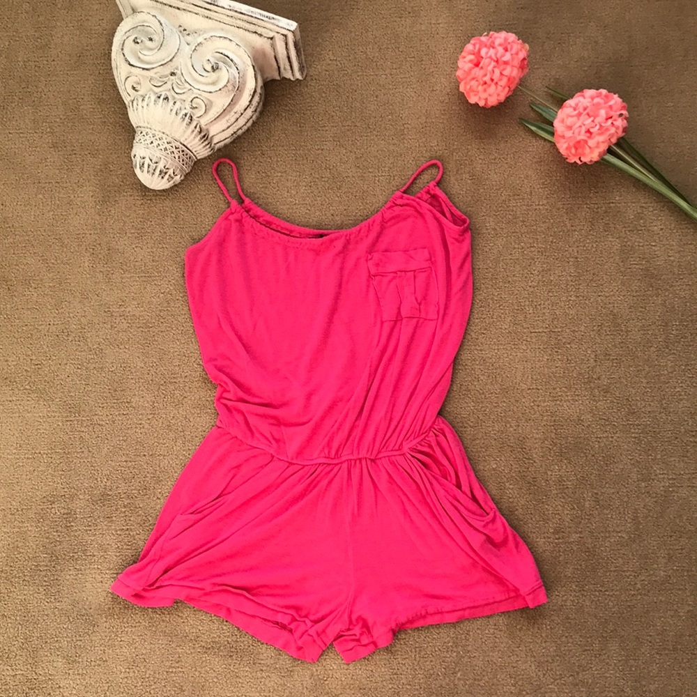 💝 $1 when Bundled ⭐️ NEEDS REPAIR Comfortable Pink Romper American Dream